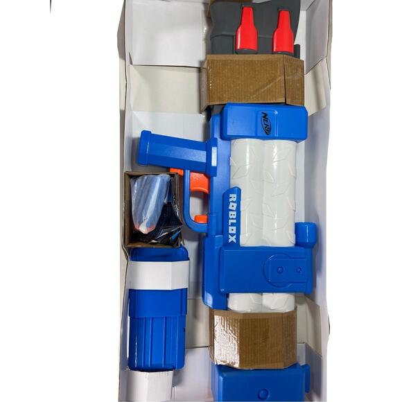 NERF Roblox Arsenal: Pulse Laser Motorized Dart Blaster - Picture 2 of 5